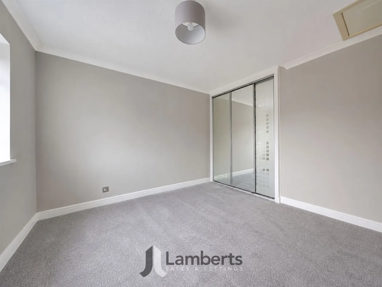 8 Albury Road, Studley, photo 12