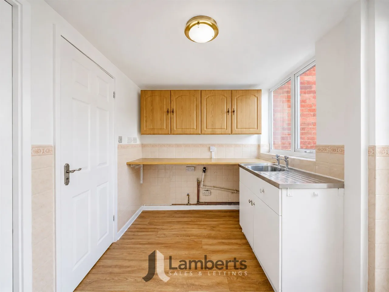 8 Albury Road, Studley, photo 7