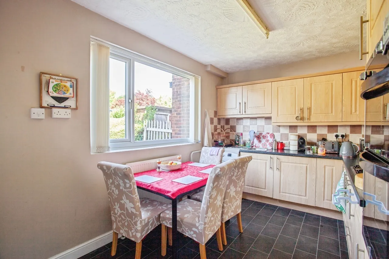 Turie Crescent, Sheffield, S5, photo 5
