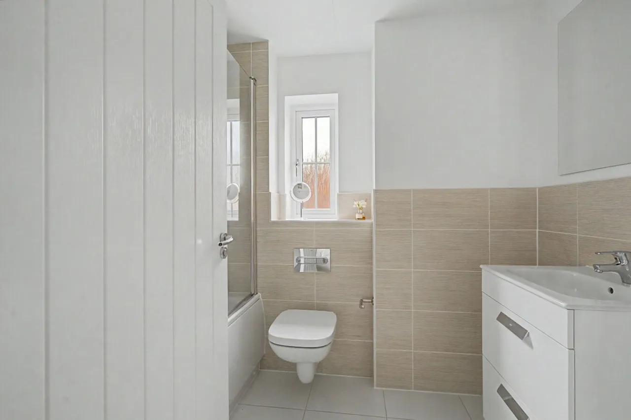 Doolittle Avenue, High Wycombe, HP11, photo 15