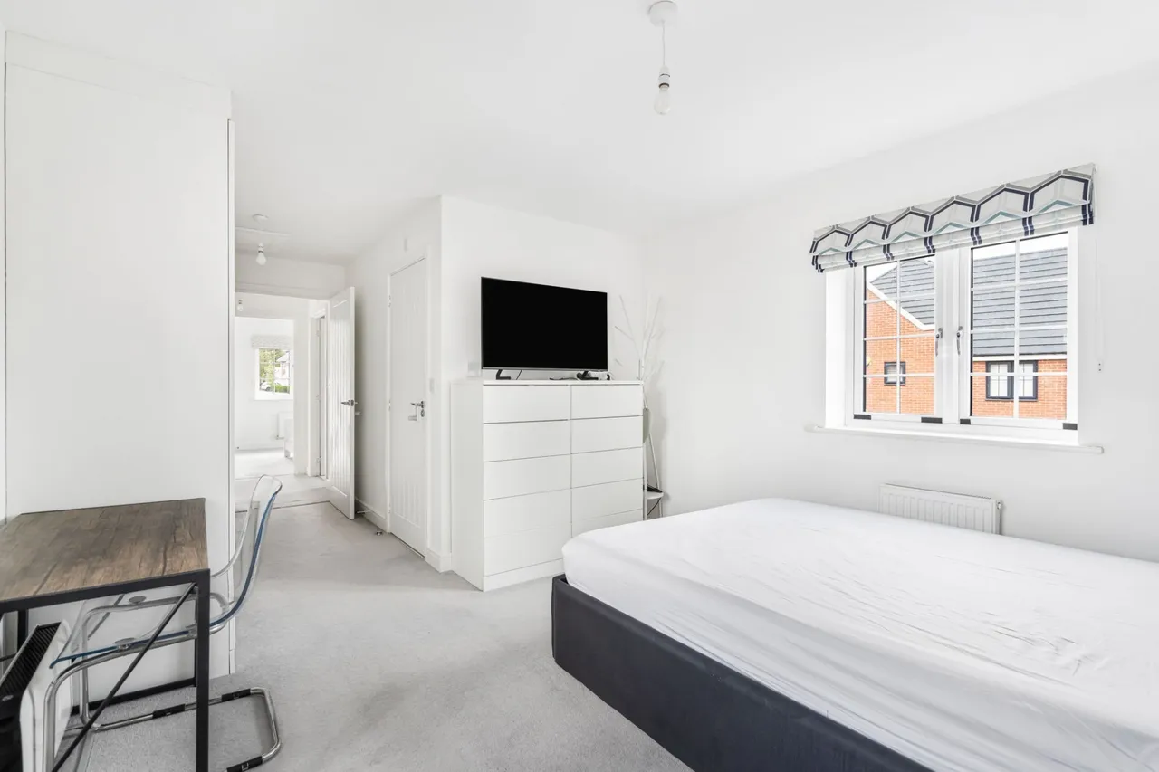 Doolittle Avenue, High Wycombe, HP11, photo 6
