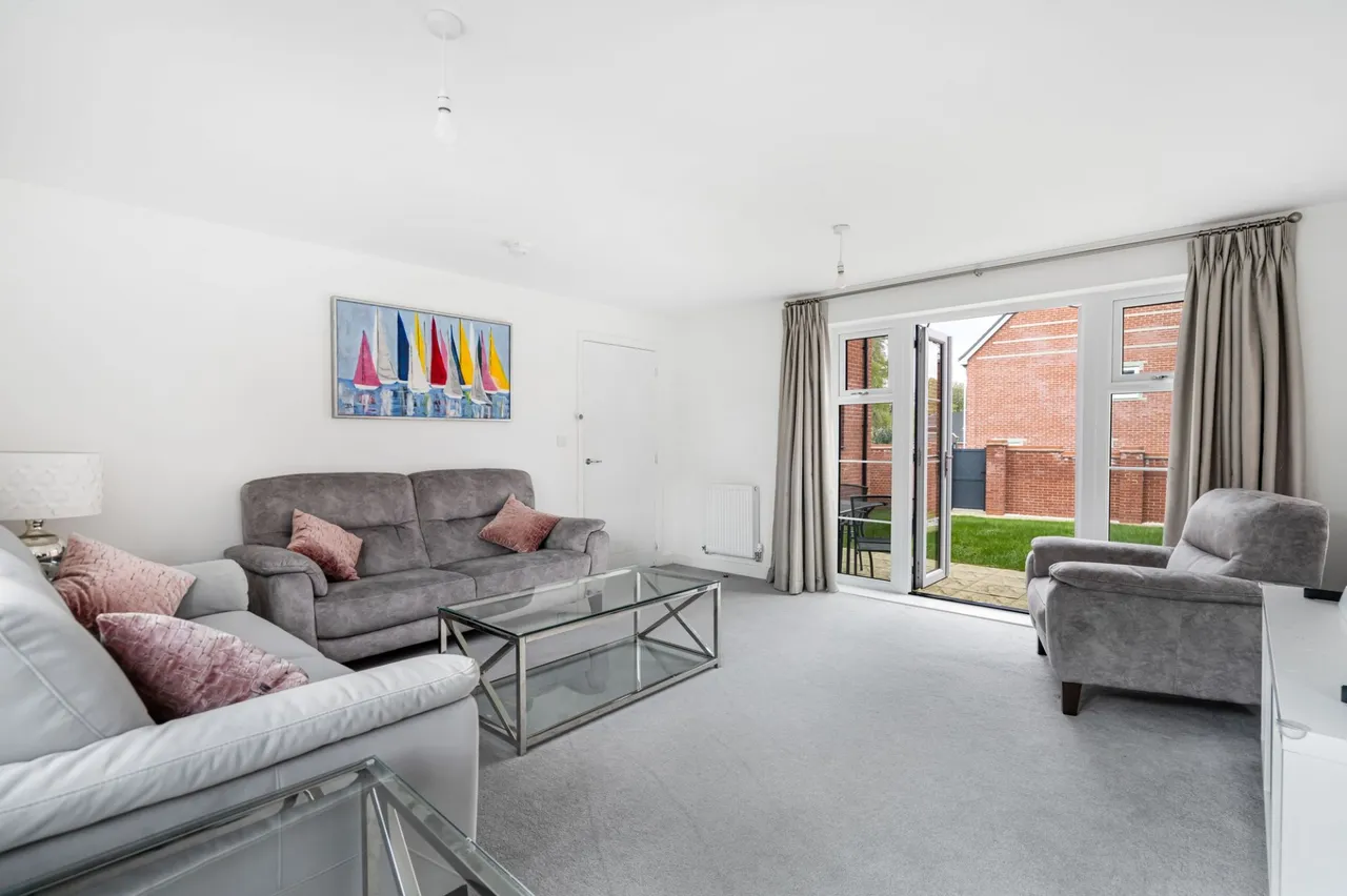 Doolittle Avenue, High Wycombe, HP11, photo 9