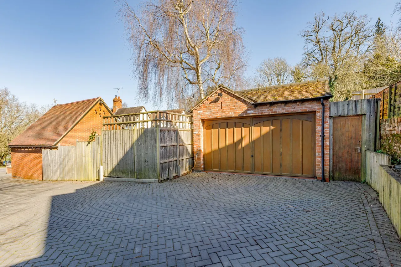 Church Hill, Bishops Tachbrook, CV33, photo 17