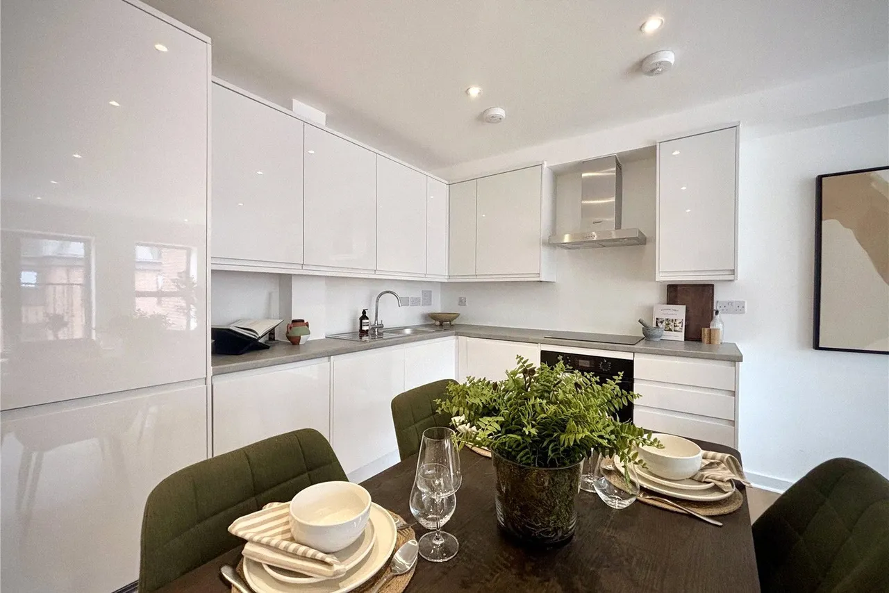 Crimea Road, Aldershot, Hampshire, GU11 1FS, photo 2