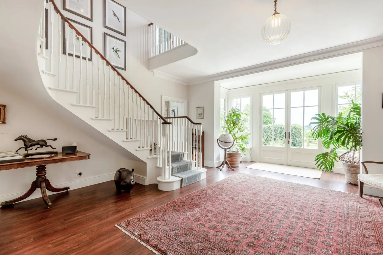 Acrise, Folkestone, Kent, CT18 8LW, photo 4
