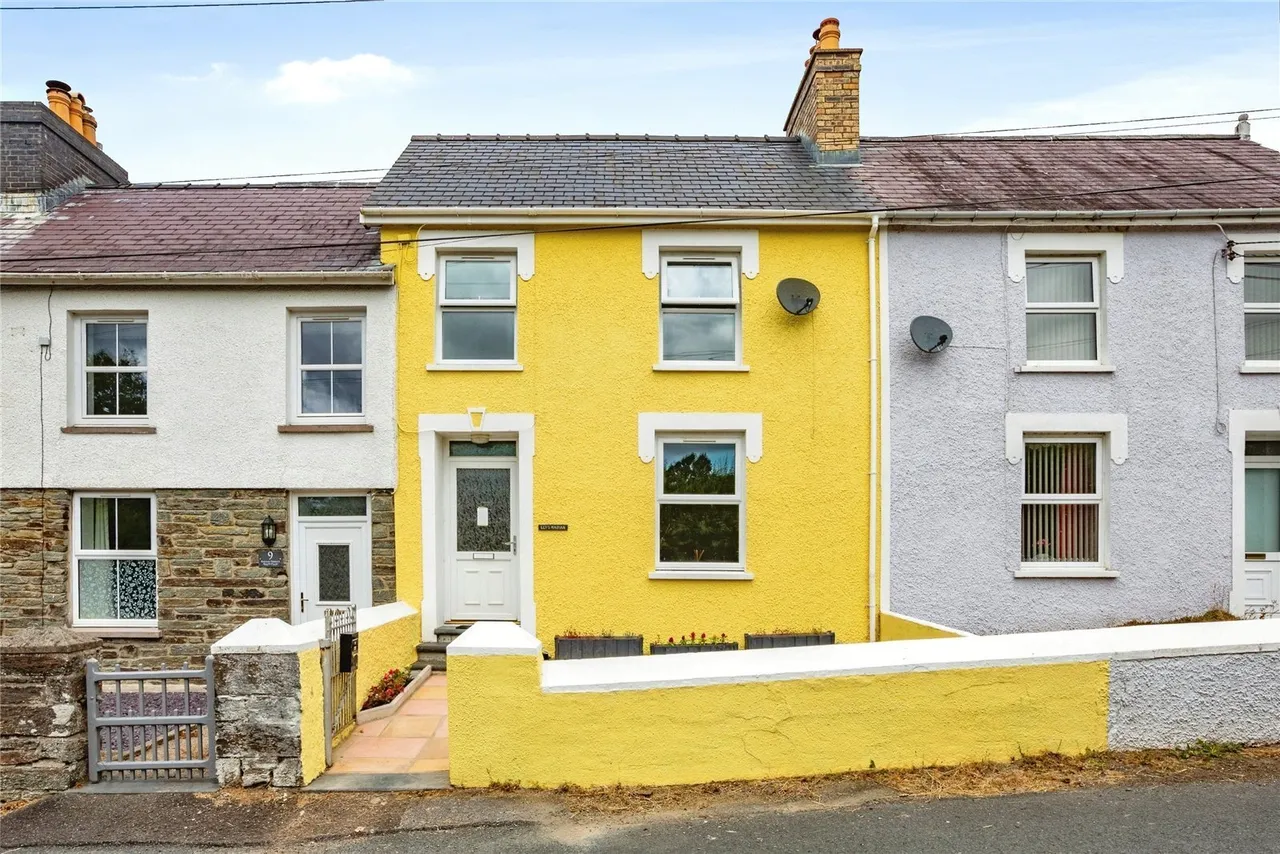 3 bed house for sale, Railway Terrace, Henllan, SA44
