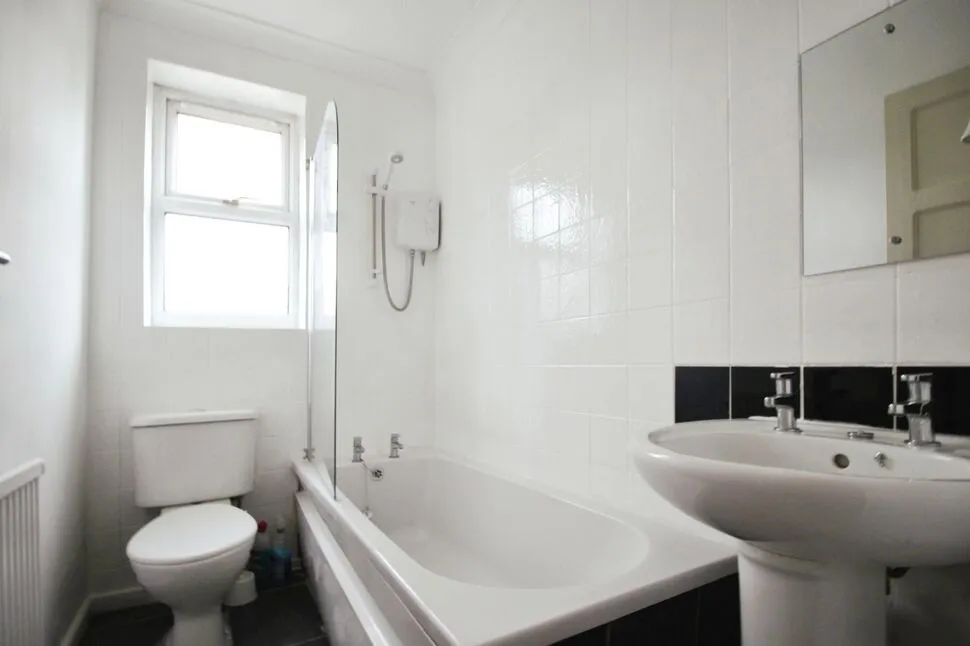Armstrong Terrace, Pontefract, WF8, photo 7