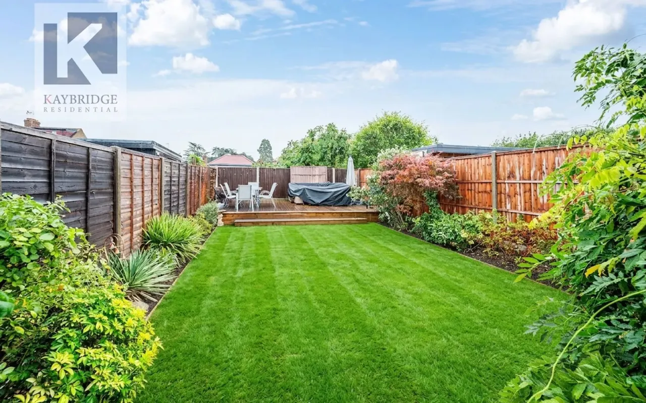 Willow Way, Epsom, KT19, photo 11