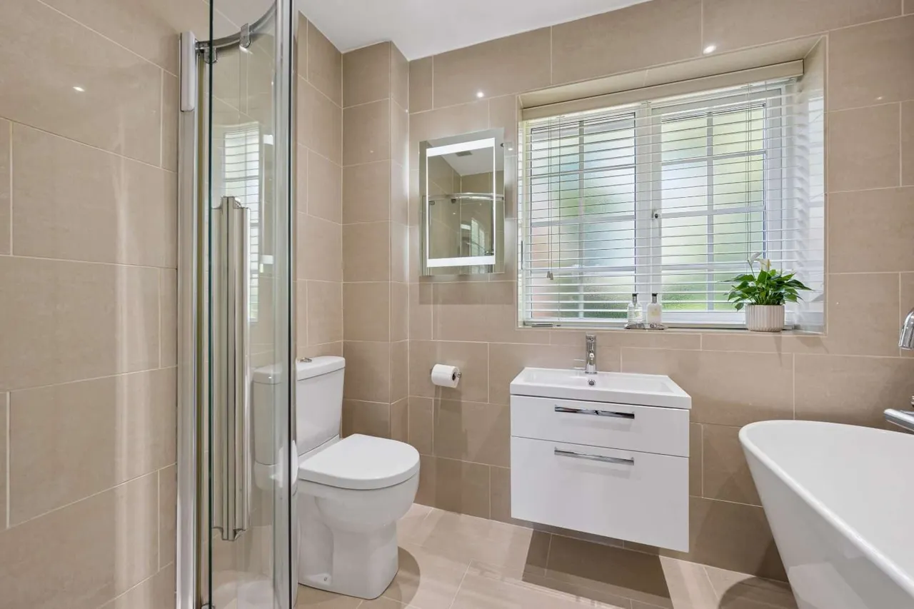 Wilmslow Park South, Wilmslow, SK9, photo 32
