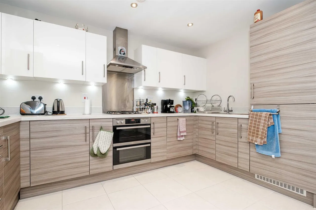 Otter Way, Yiewsley, UB7, photo 3
