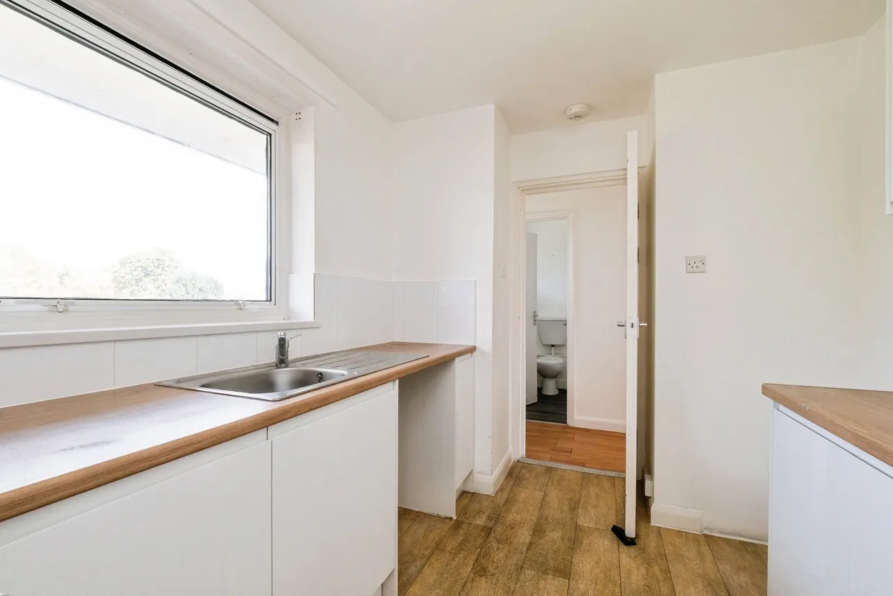 Astra Close, Hornchurch, RM12, photo 6