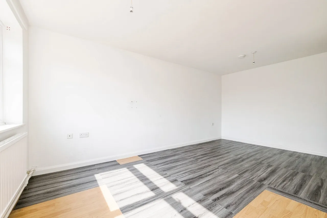 Astra Close, Hornchurch, RM12, photo 11