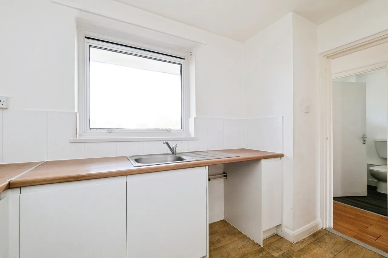 Astra Close, Hornchurch, RM12, photo 5