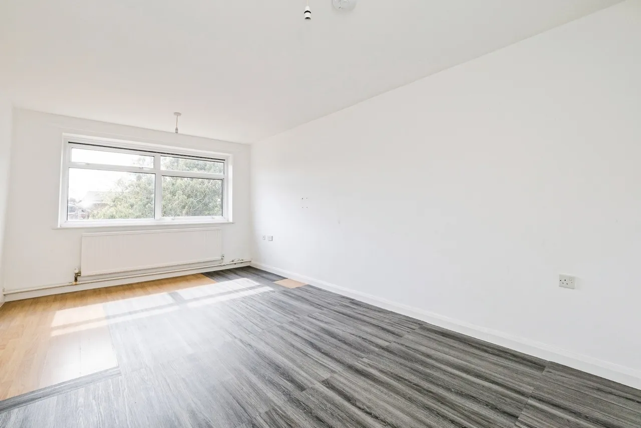 Astra Close, Hornchurch, RM12, photo 9