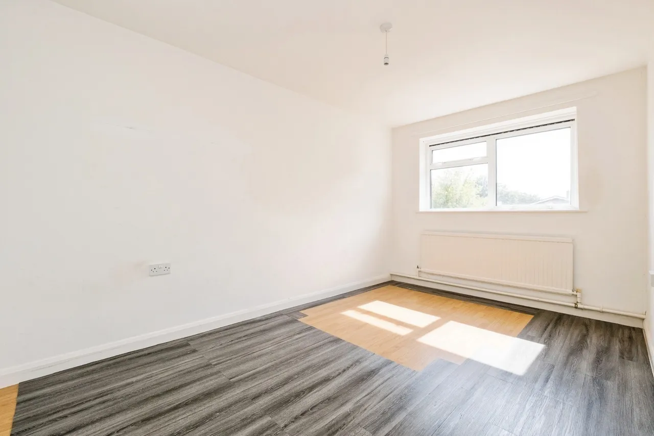 Astra Close, Hornchurch, RM12, photo 12