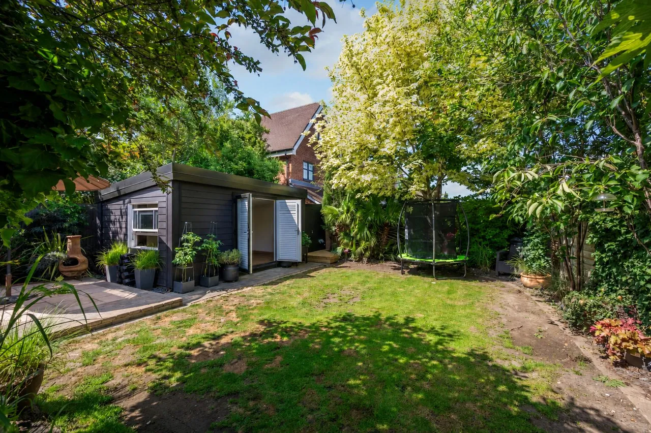 Tolworth Road, Surbiton, KT6, photo 8