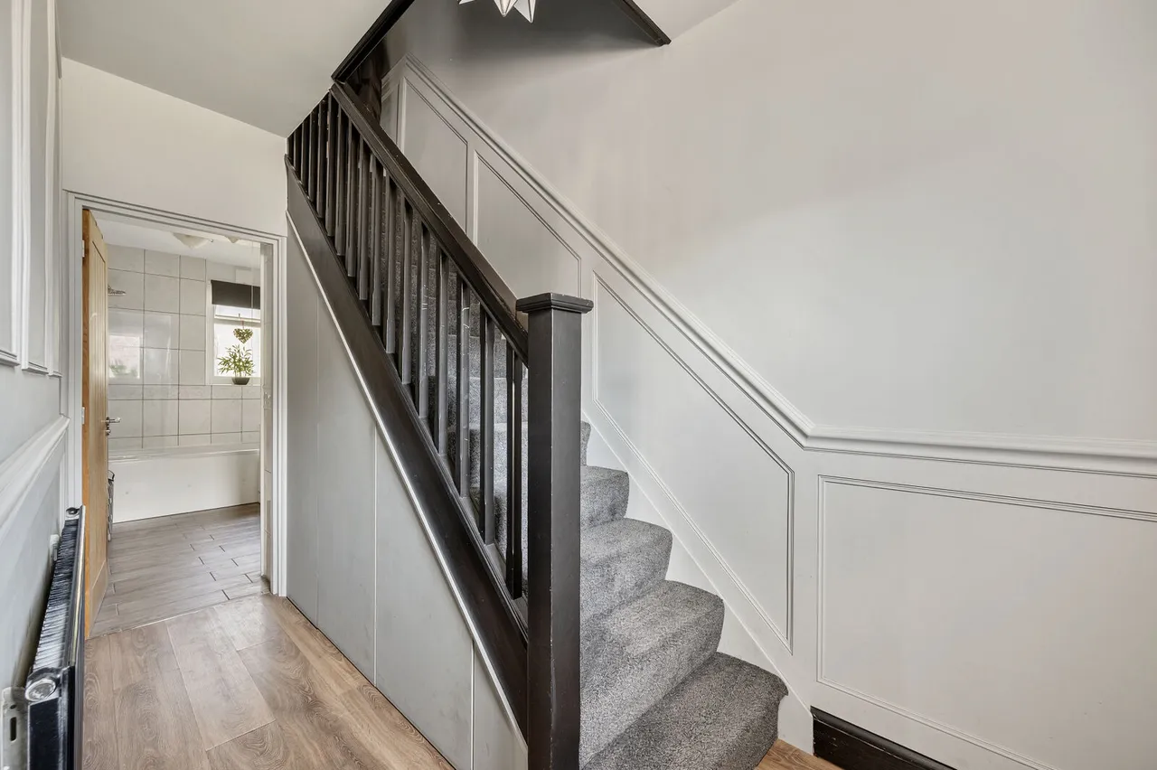 Tolworth Road, Surbiton, KT6, photo 14