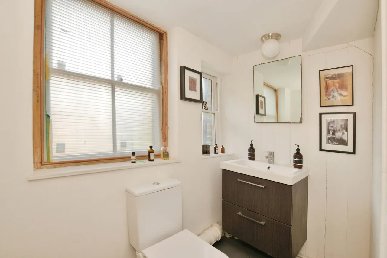 Foord Road, Folkestone, Kent, CT19, photo 12