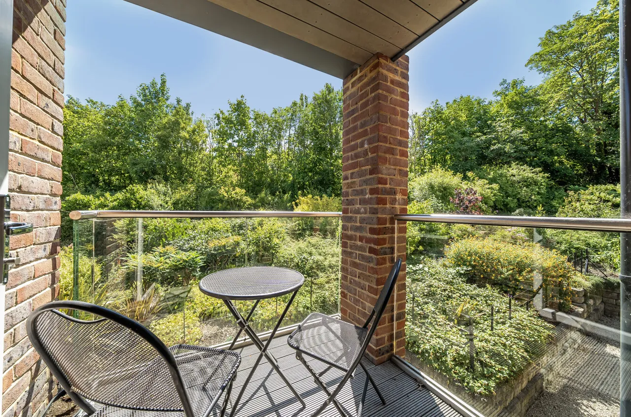 2 bed flat for sale, Lower Turk Street, Alton, GU34