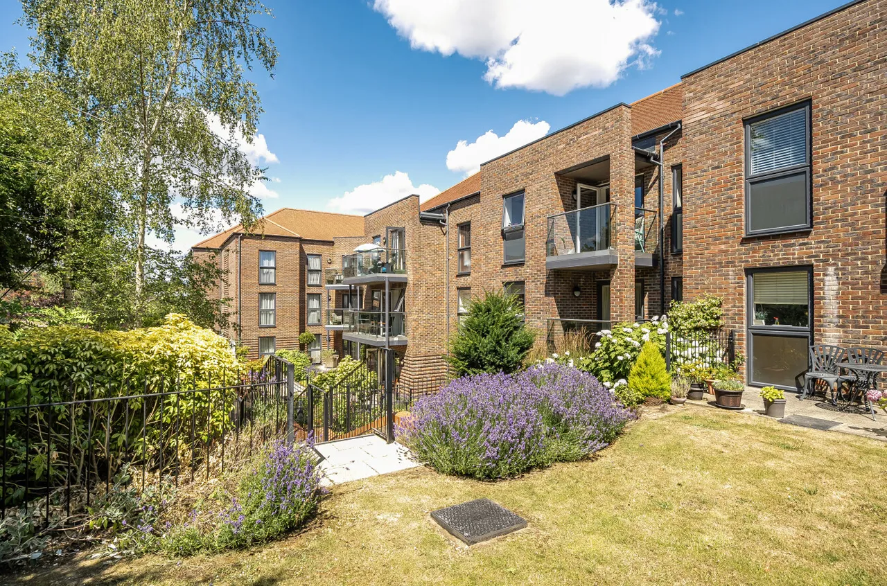 Lower Turk Street, Alton, GU34, photo 13