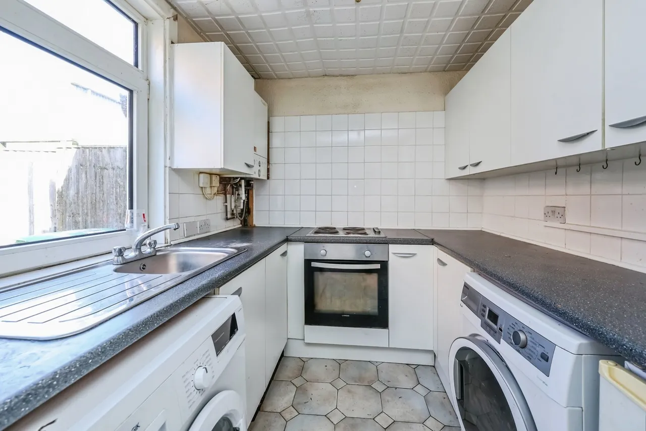 Vine Terrace, Hucknall, Nottingham, Nottinghamshire, NG15, photo 8