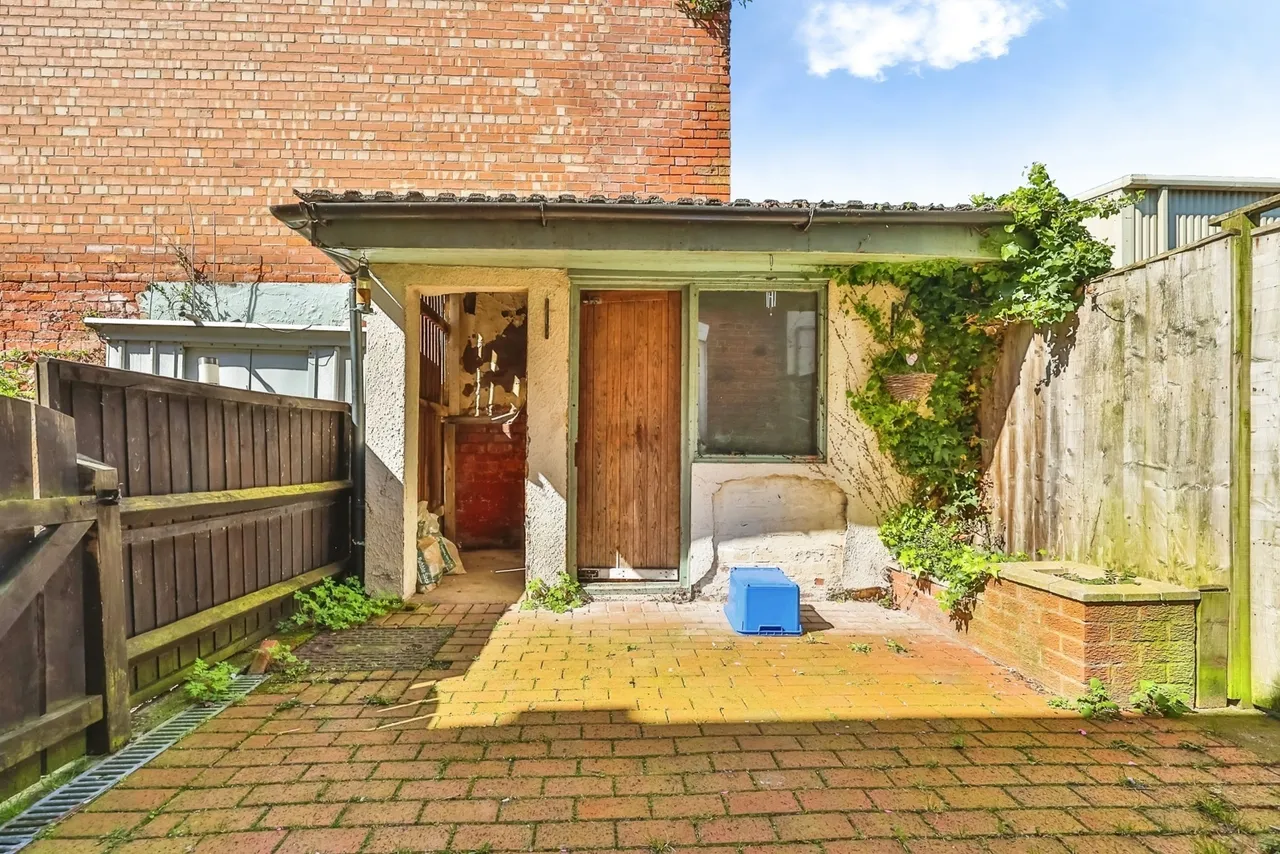 Vine Terrace, Hucknall, Nottingham, Nottinghamshire, NG15, photo 20