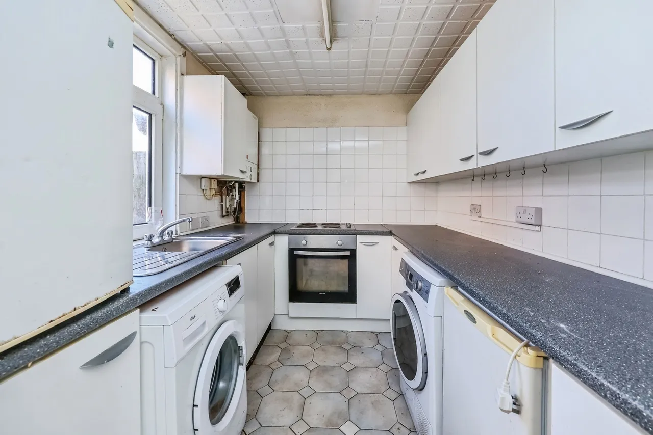 Vine Terrace, Hucknall, Nottingham, Nottinghamshire, NG15, photo 6