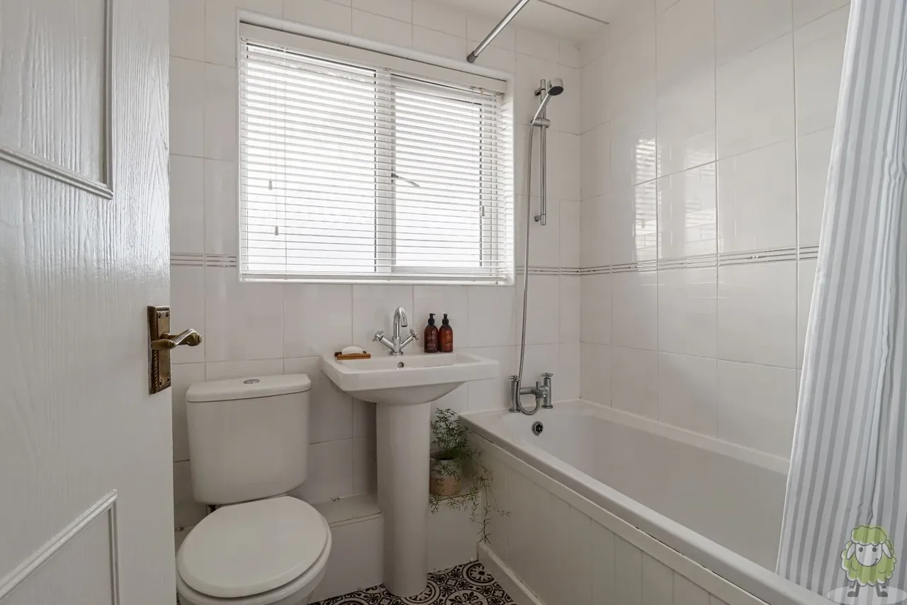 Evesham Close, Boldon Colliery, NE35, photo 12