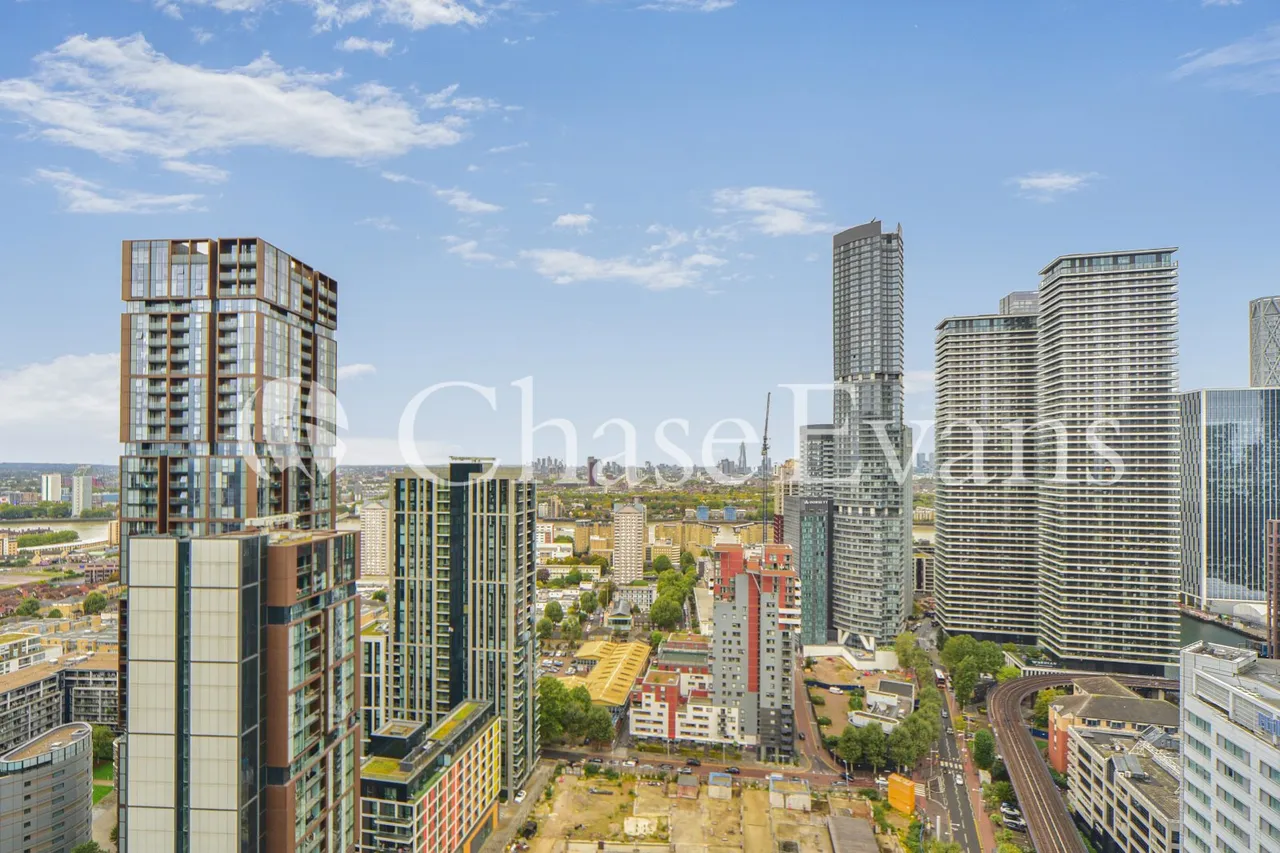 Pan Peninsula, Canary Wharf, E14, photo 17