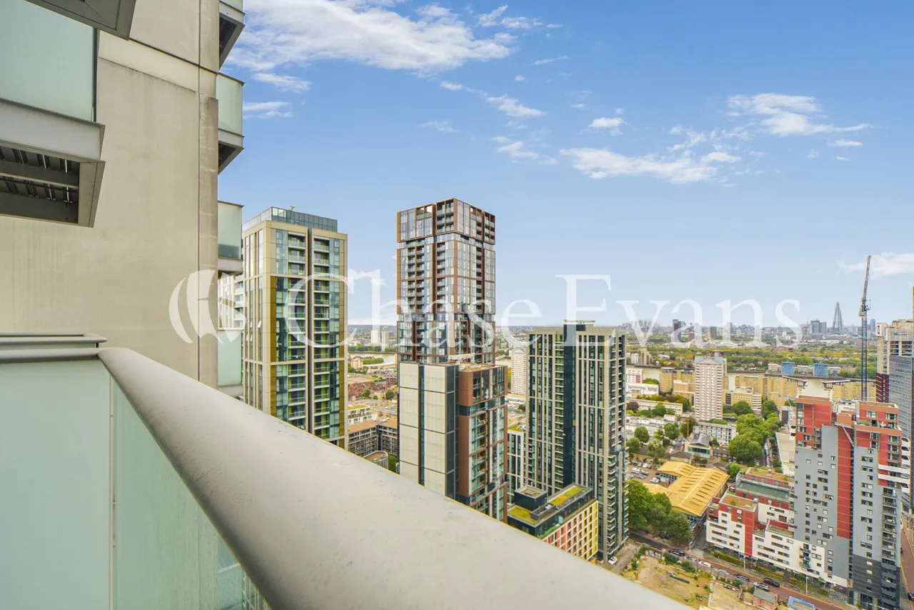 Pan Peninsula, Canary Wharf, E14, photo 16
