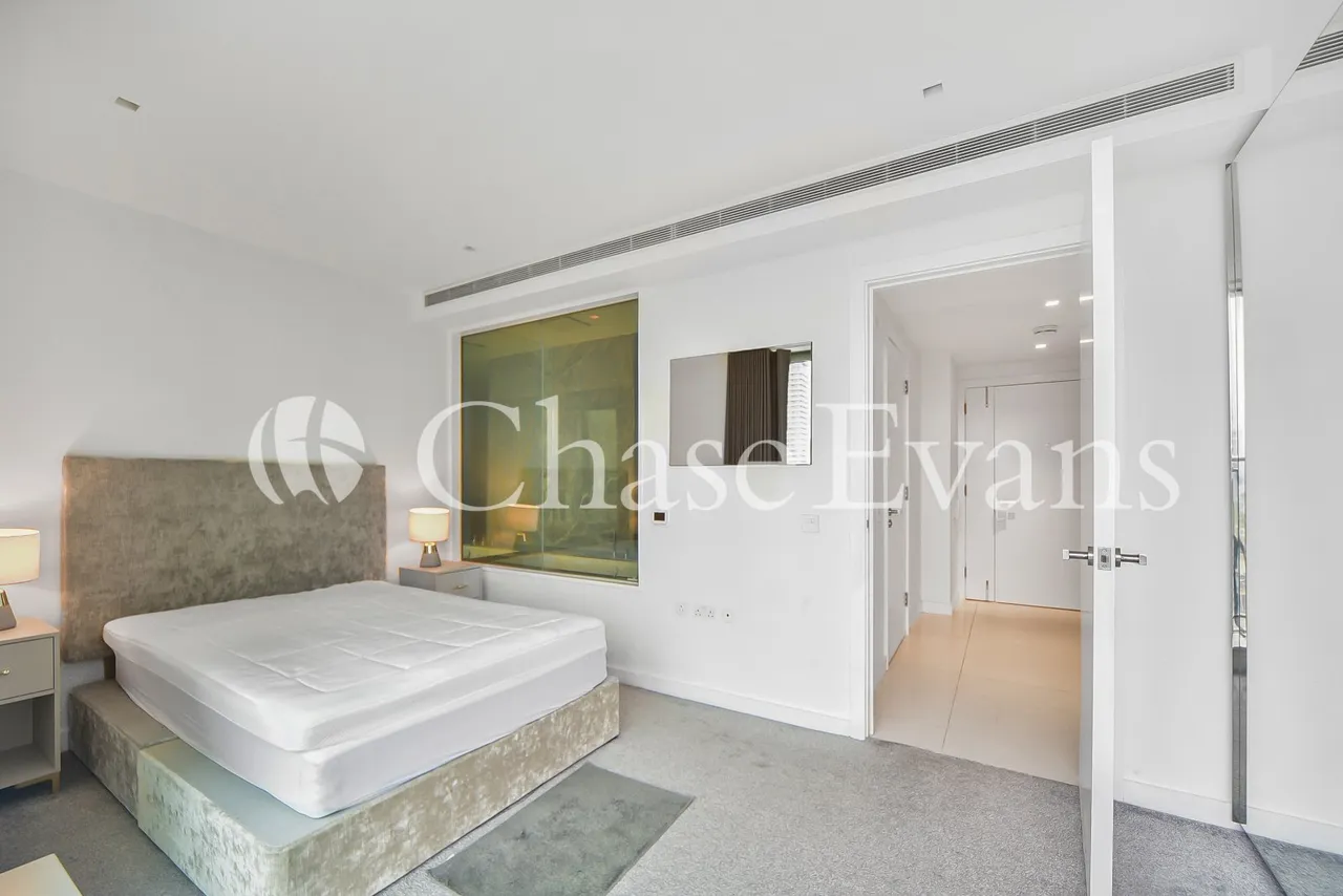 Pan Peninsula, Canary Wharf, E14, photo 11