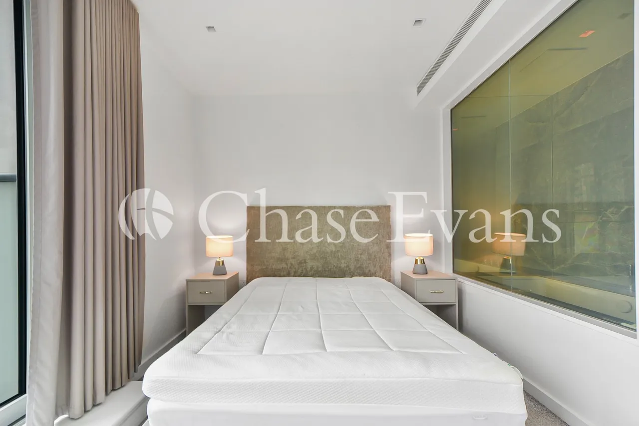 Pan Peninsula, Canary Wharf, E14, photo 12