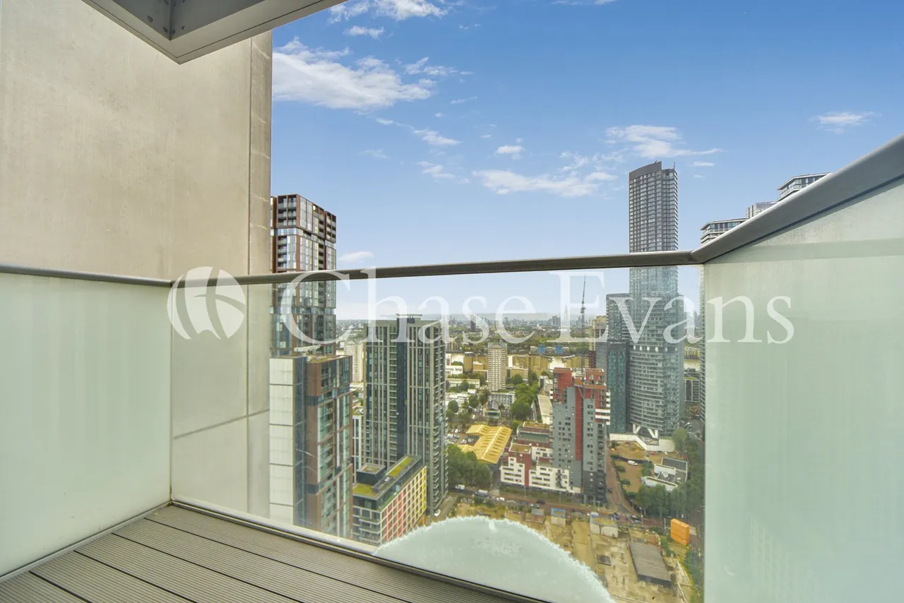 Pan Peninsula, Canary Wharf, E14, photo 15