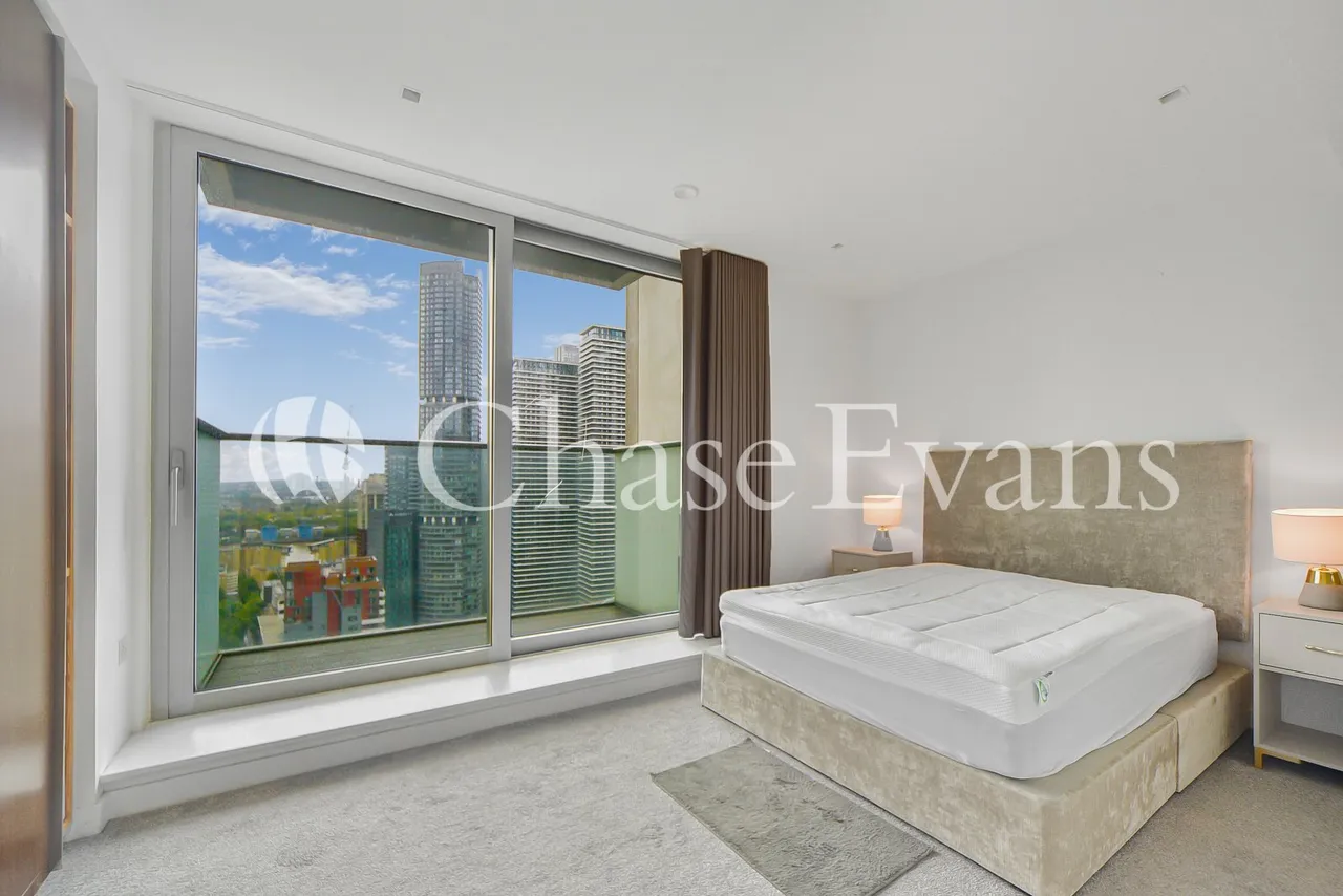 Pan Peninsula, Canary Wharf, E14, photo 10