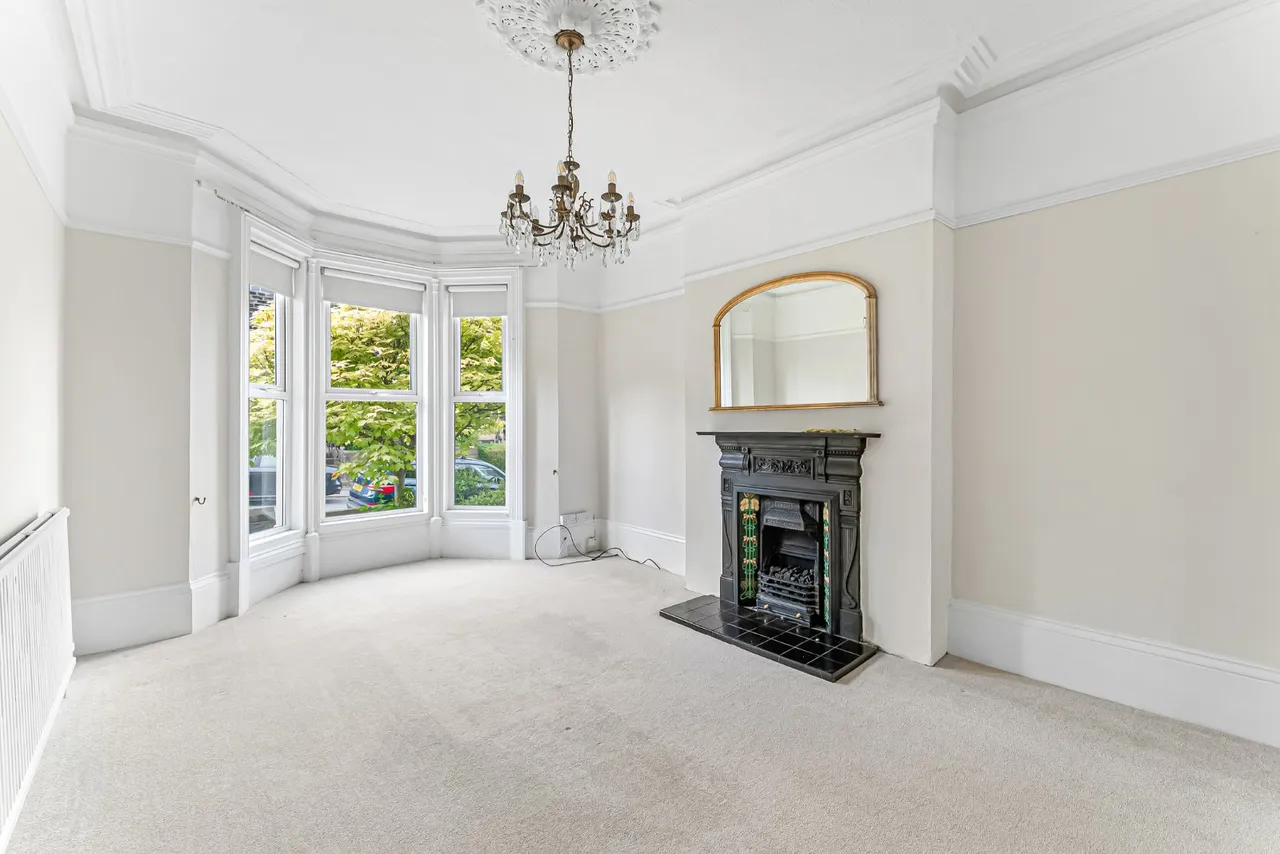 Tivoli Place, Ilkley, LS29, photo 4