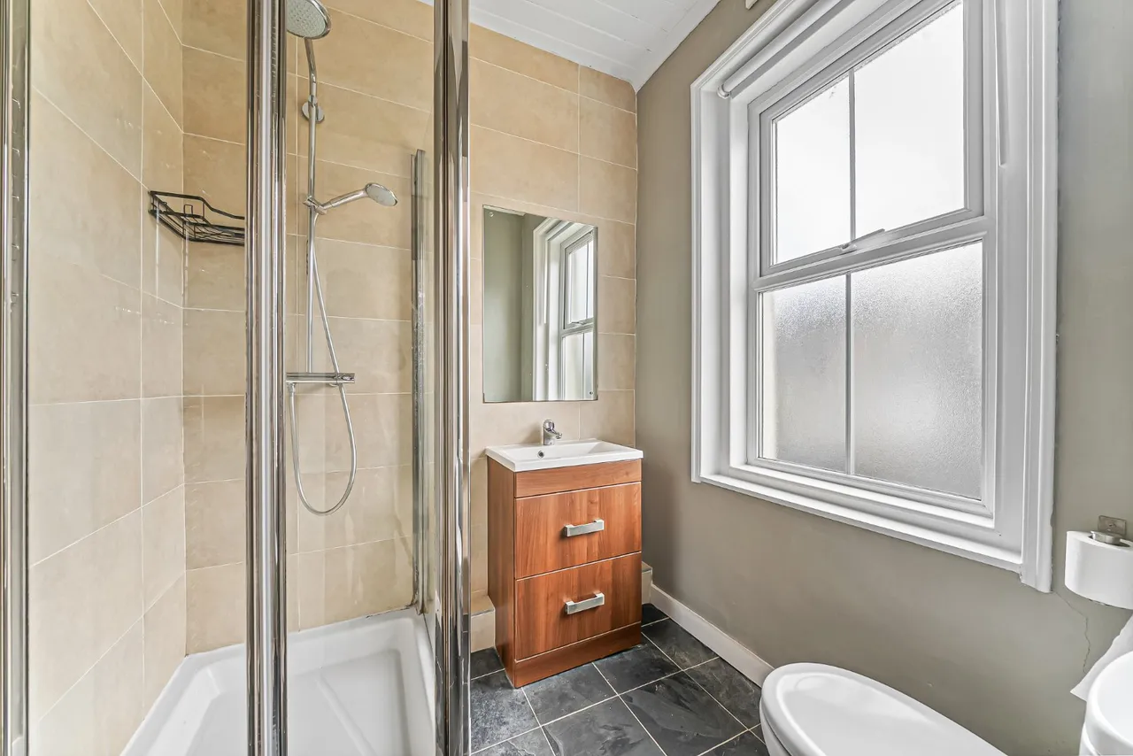 Tivoli Place, Ilkley, LS29, photo 13