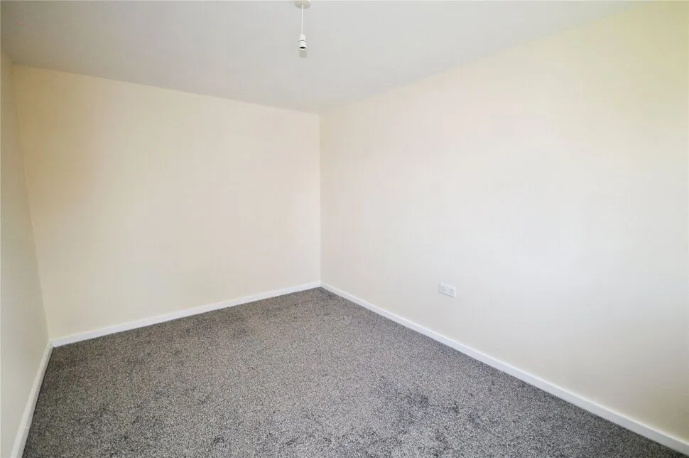 Solent Road, Church Gresley, DE11, photo 5