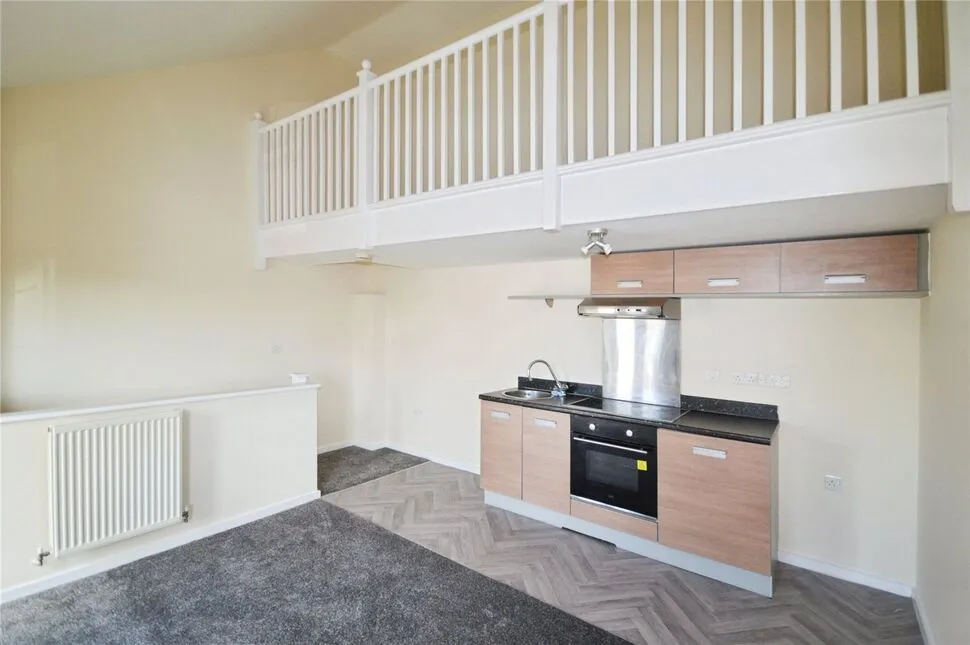 Solent Road, Church Gresley, DE11, photo 4
