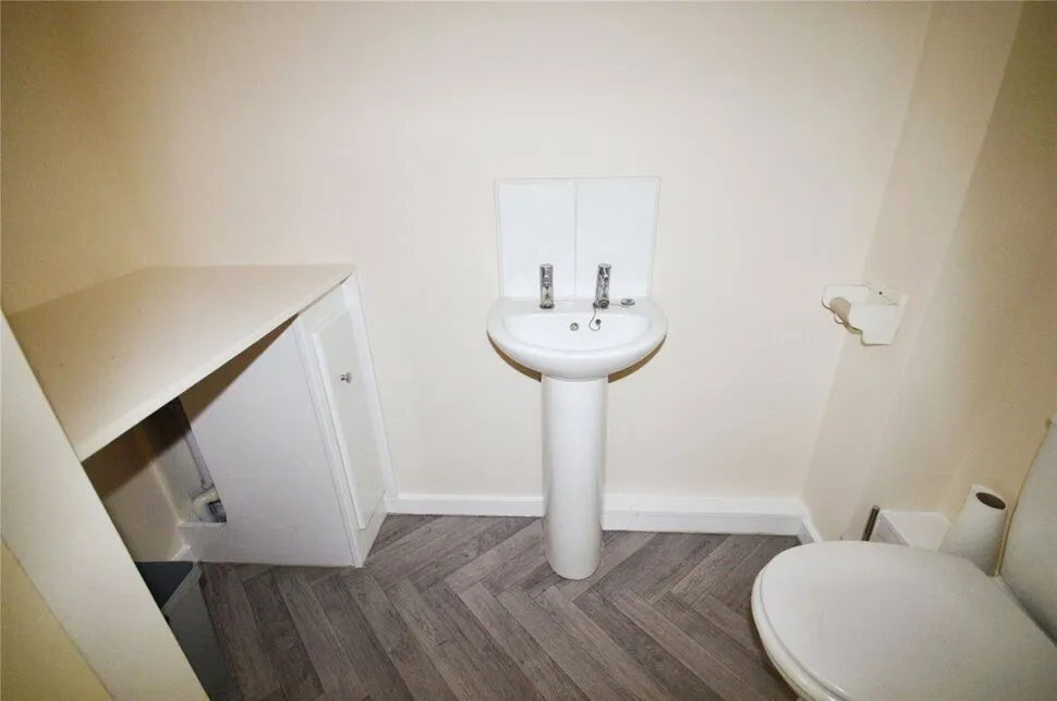 Solent Road, Church Gresley, DE11, photo 7