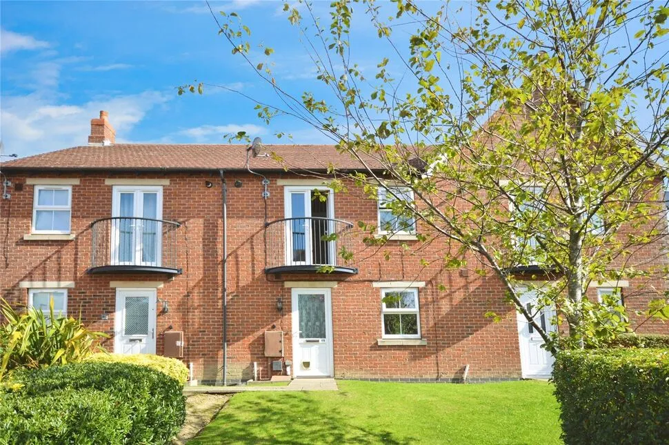 1 bed house for sale, Solent Road, Church Gresley, DE11