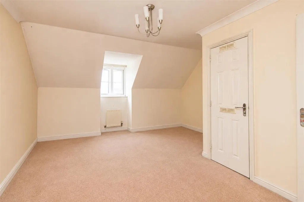 Abbots Way, Kettering, photo 12