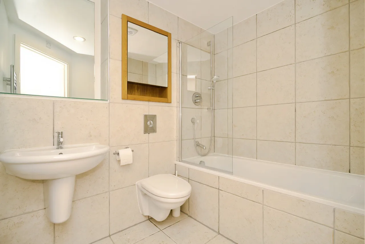 Armouries Way, Leeds, LS10, photo 11