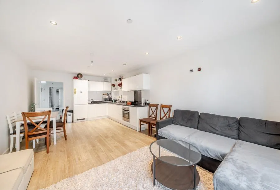 Westmoreland Road, London, NW9, photo 5