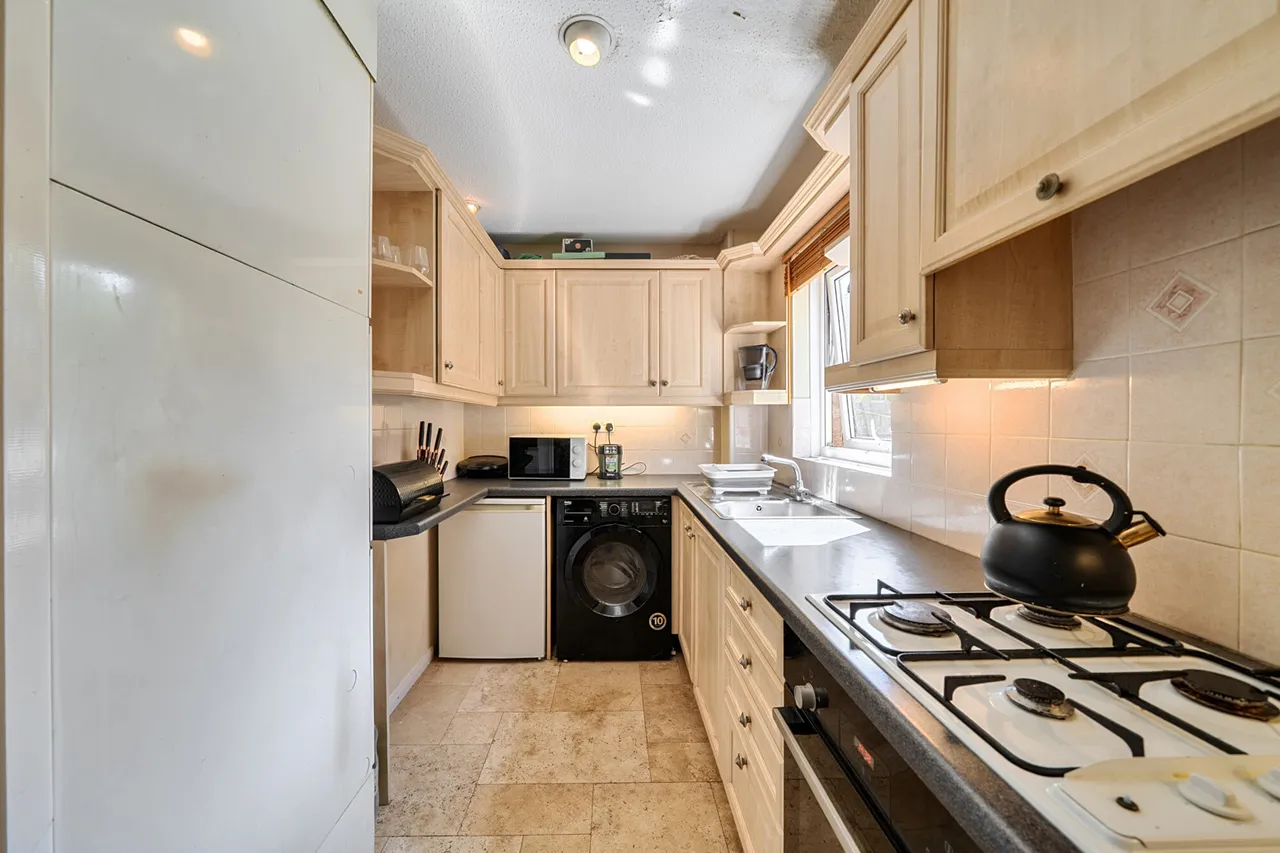 Peerless Drive, Harefield, UB9, photo 20