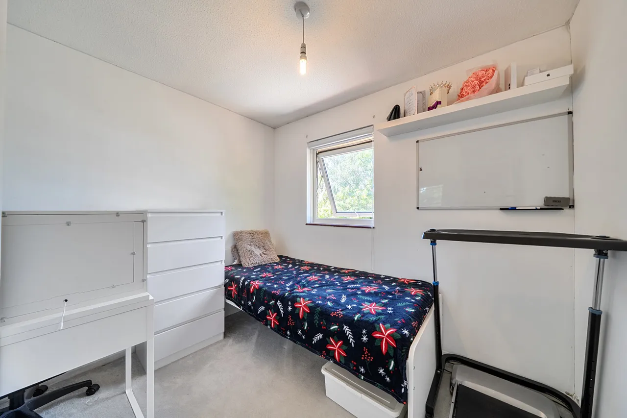 Peerless Drive, Harefield, UB9, photo 10