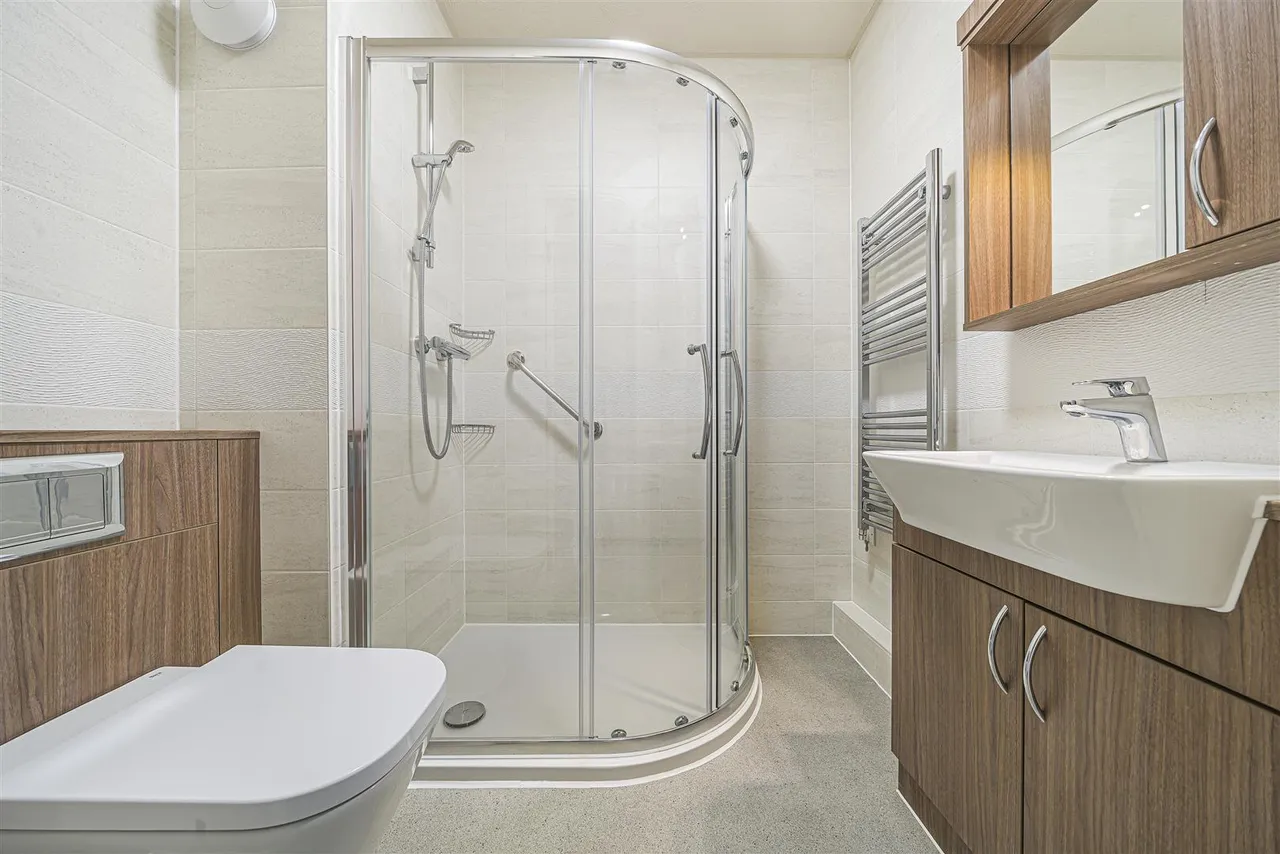 Gloucester Road, Malmesbury, SN16, photo 6