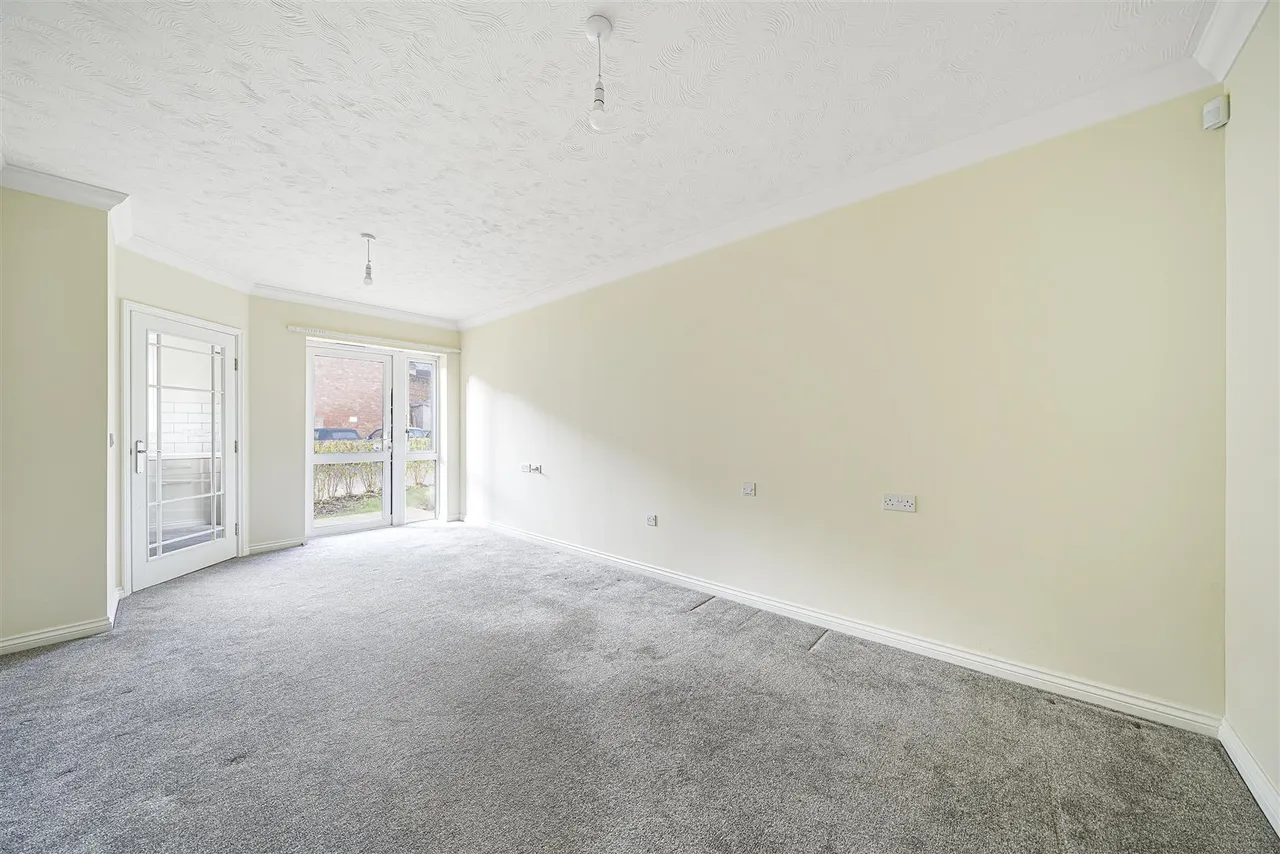 Gloucester Road, Malmesbury, SN16, photo 2