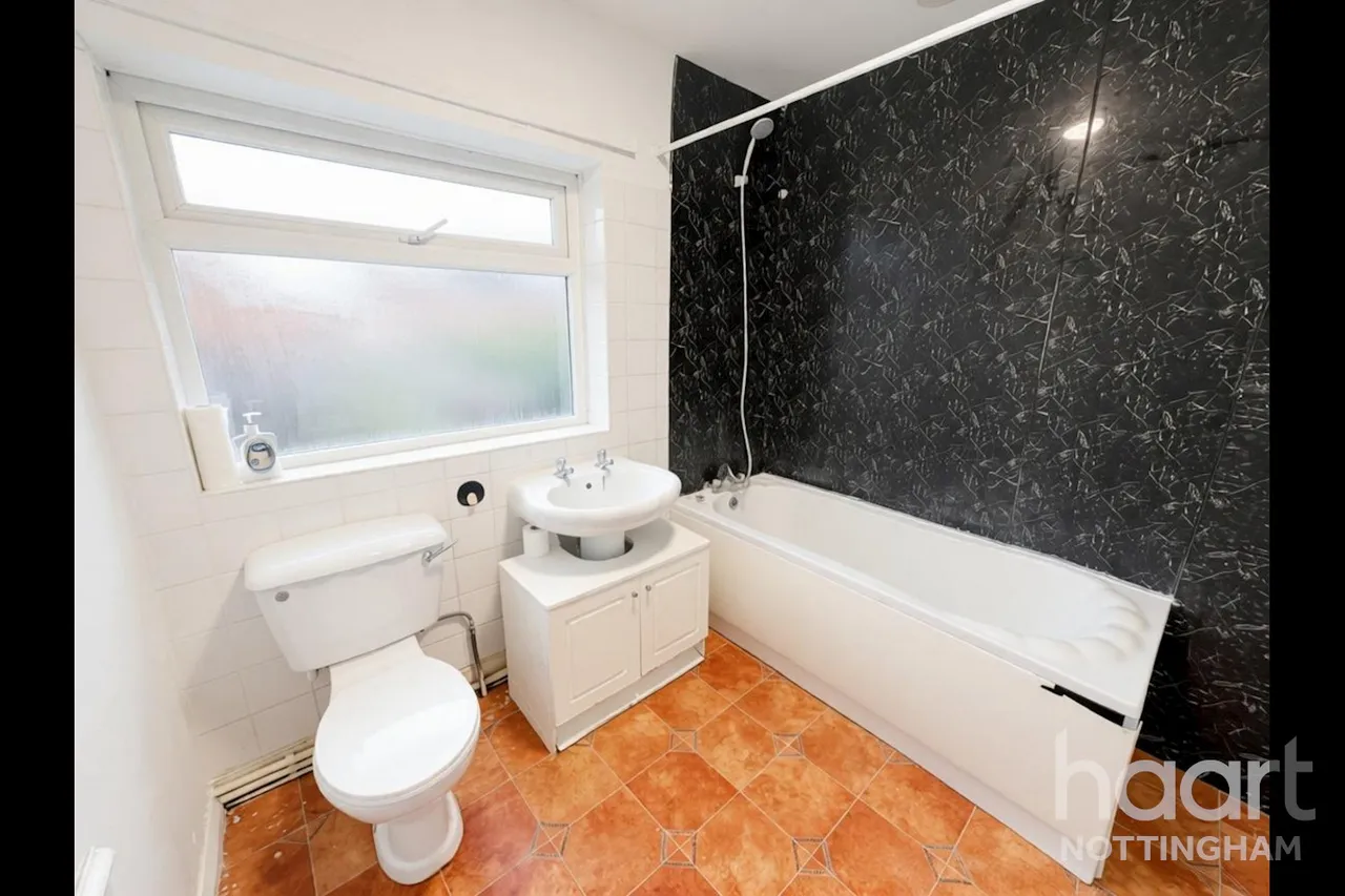 Woodfield Road, Broxtowe, NG8, photo 5