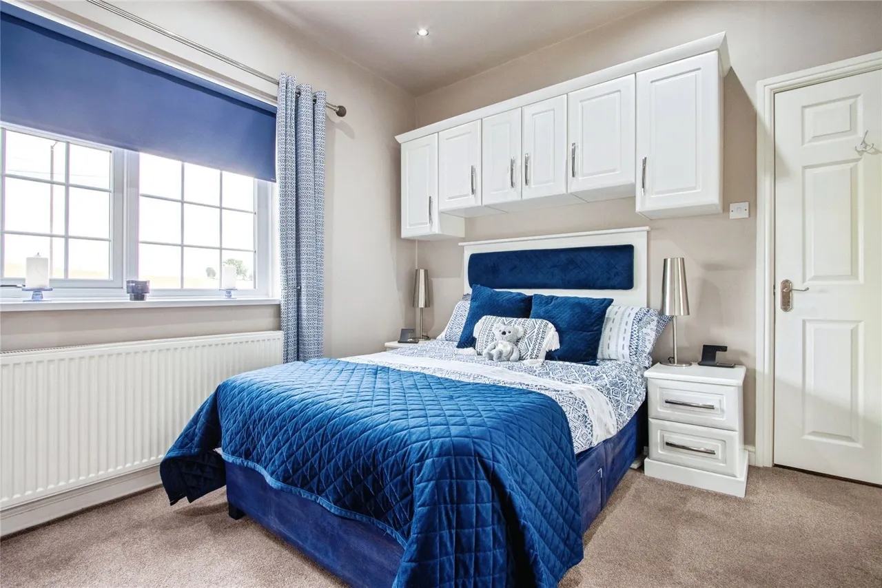 Doncaster Road, WAKEFIELD, West Yorkshire, WF4, photo 16