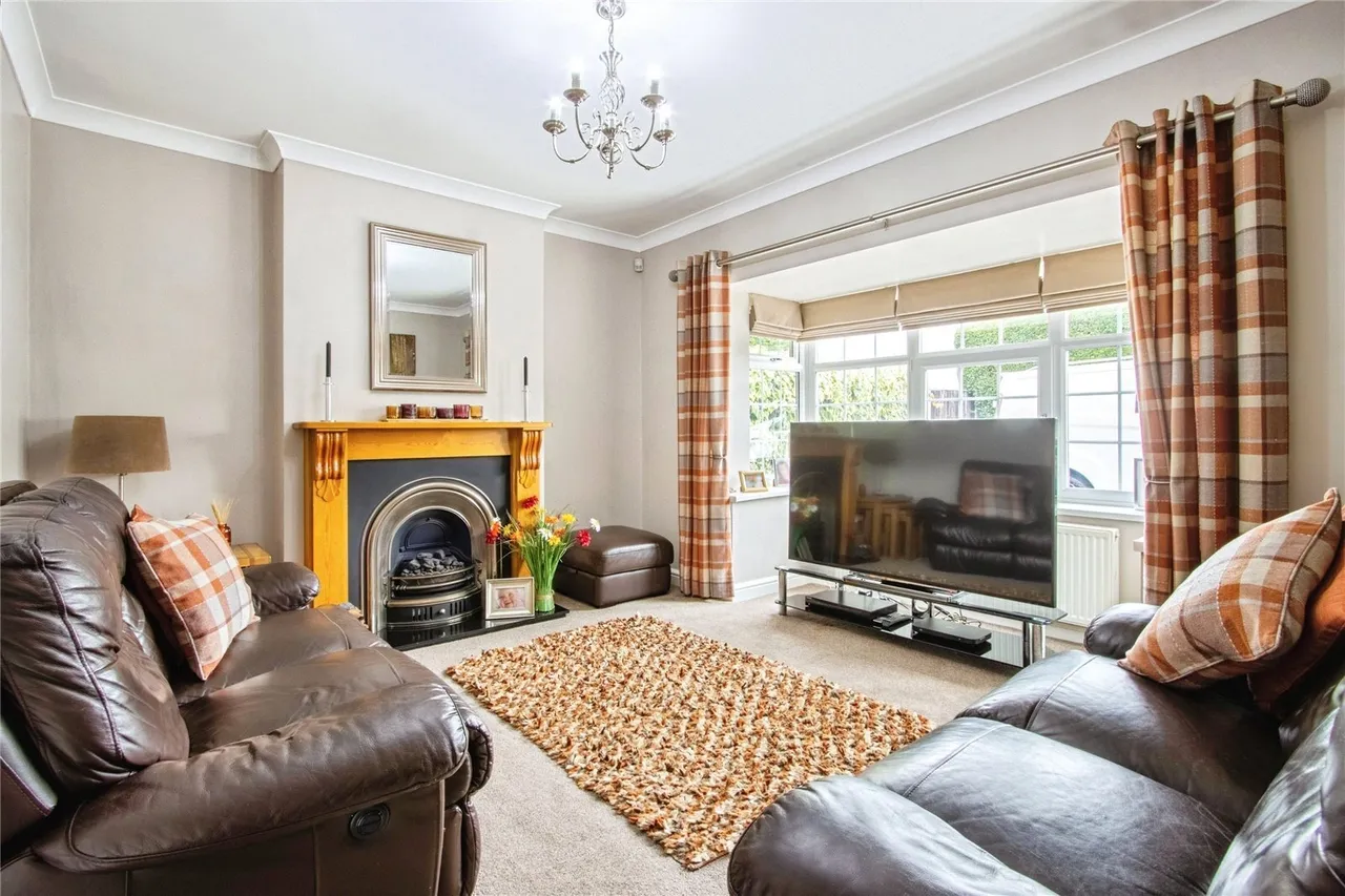 Doncaster Road, WAKEFIELD, West Yorkshire, WF4, photo 2
